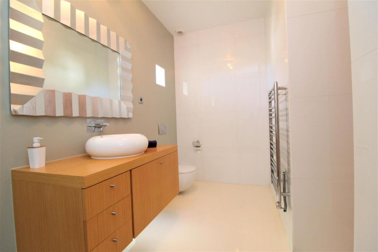 פונשל Villa Victoria With Private Heated Pool מראה חיצוני תמונה