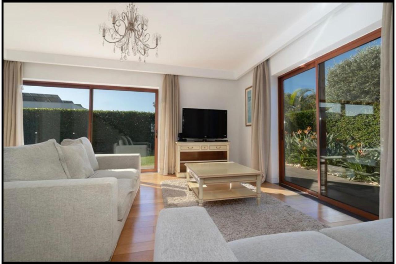 פונשל Villa Victoria With Private Heated Pool מראה חיצוני תמונה